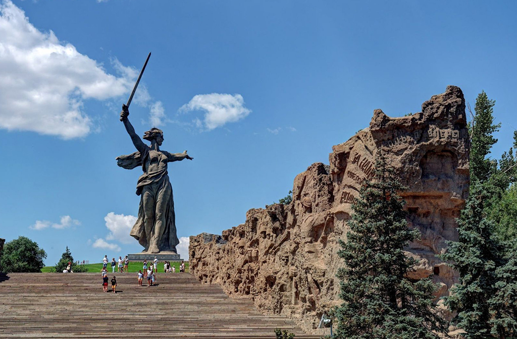 Памятники волгограда фото с названиями Мамаев курган - гордая память истории